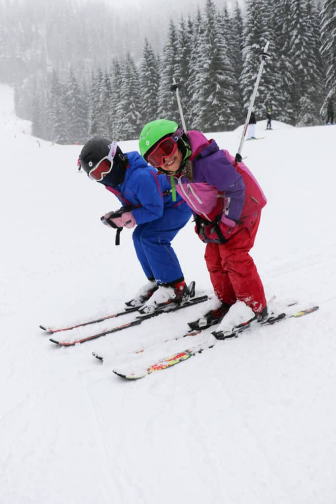 children ready to ski in the portes du soleil