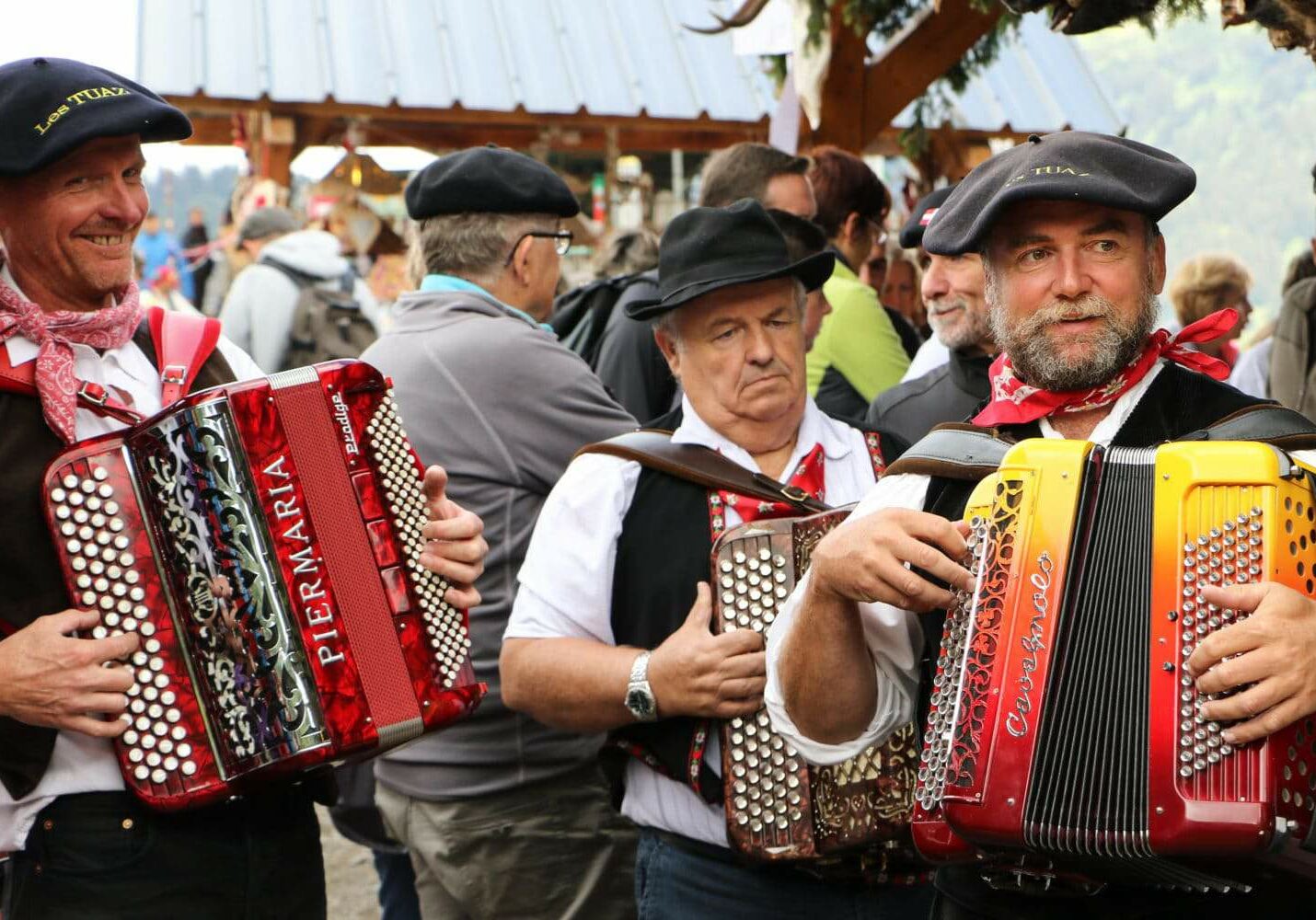 Accordion players in France at Belle Dimanche
